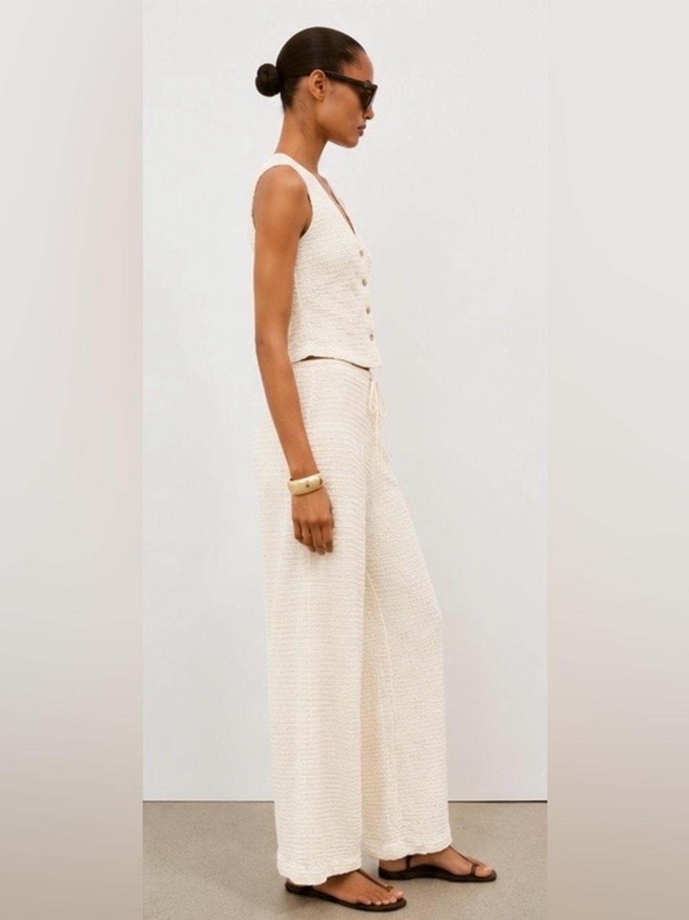 ZARA 2 Piece Set. Textured Cream Wide-Leg Pull-on Pants & Matching Vest - Picture 5 of 16